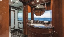 Motor Yacht CHECKMATE. -  Master Cabin Shower